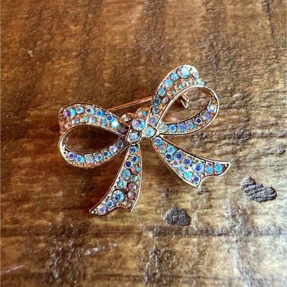 Gold-Tone Bow Brooch With Sparkling Iridescent Rhinestones Aurora Borealis - Picture 1 of 8